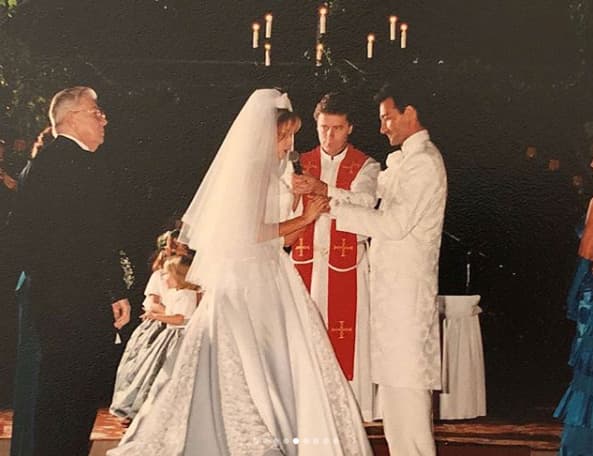 Fulop se casó con Carrillo en 1990 pero su amor terminó en 1994, así que la actriz no tardó en caer en los brazos de Sabatini.