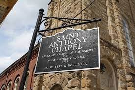 Ubicada en lo alto de una colina en el vecindario Troy Hill de 
<a href="https://www.univision.com/local/philadelphia-wuvp/leones-del-zoologico-de-pittsburgh-dan-positivo-en-prueba-de-coronavirus-video">Pittsburgh</a> es una de las iglesias más notables de Pensilvania.