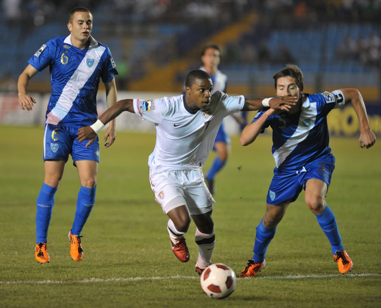 Desde niño decidió que quería ser futbolista pues admiraba a su abuelo, quien jugó en el equipo nacional de Ghana. Su padre, Phillip Gyau, también jugó fútbol profesionalmente en Estados Unidos.