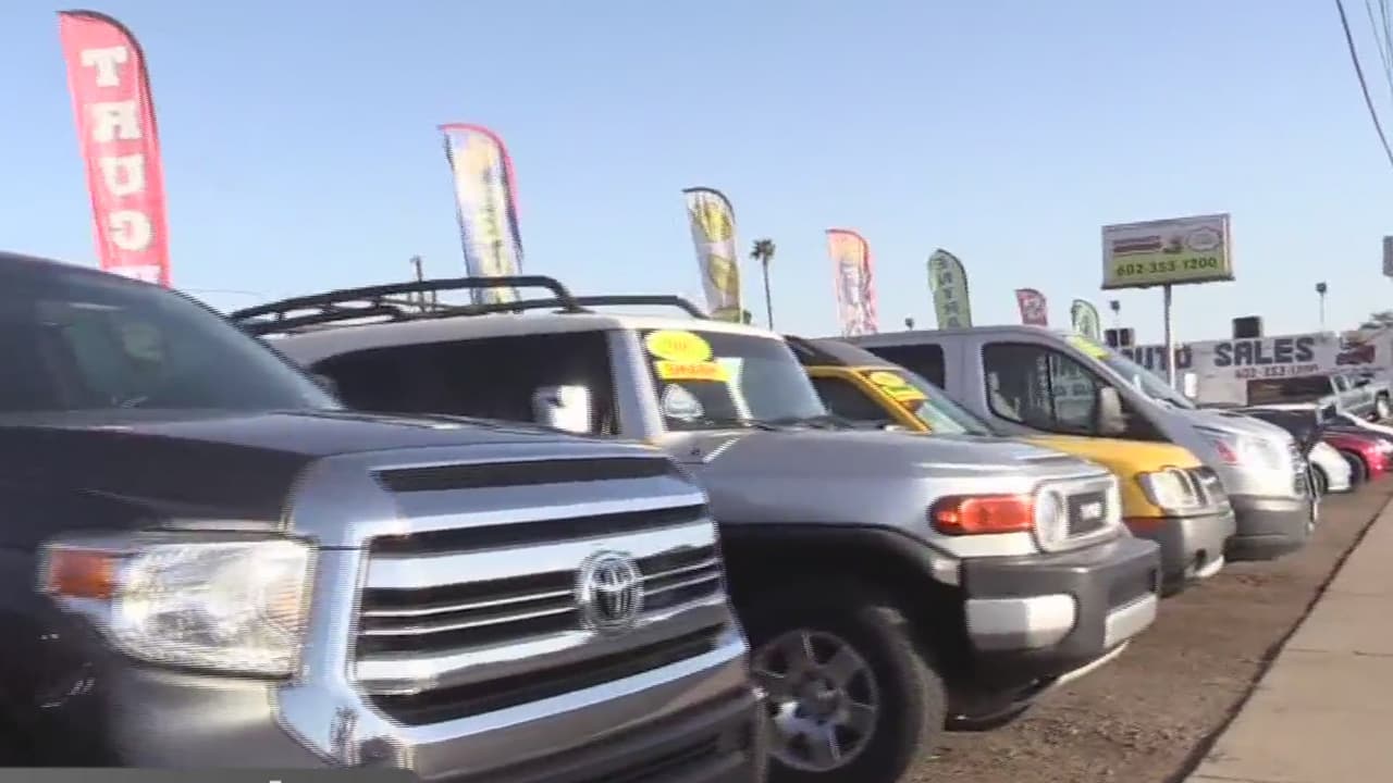Alertan sobre costoso fraude para los compradores de auto en Arizona
