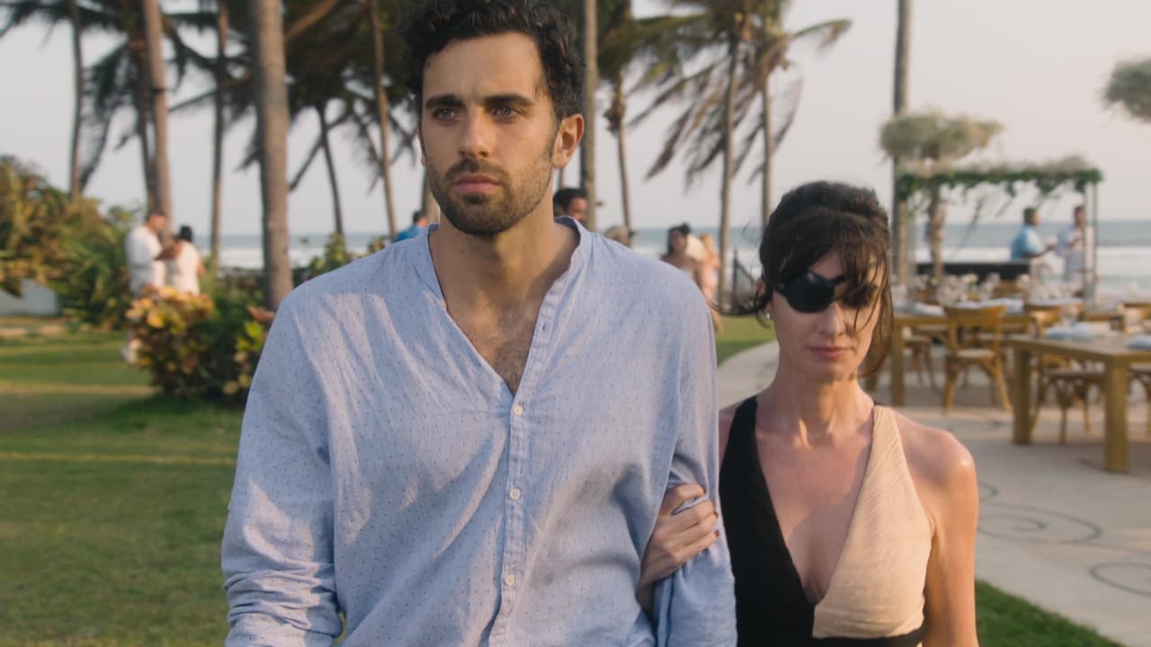 Catalina se volvió a salir con la suya y la verdadera personalidad de Alejandro quedó cubierta.