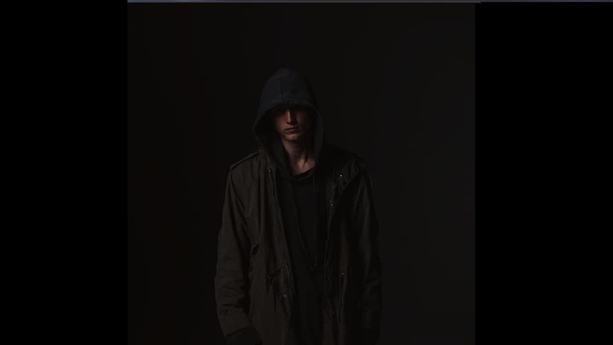 NF premieres 'NO NAME' music video 