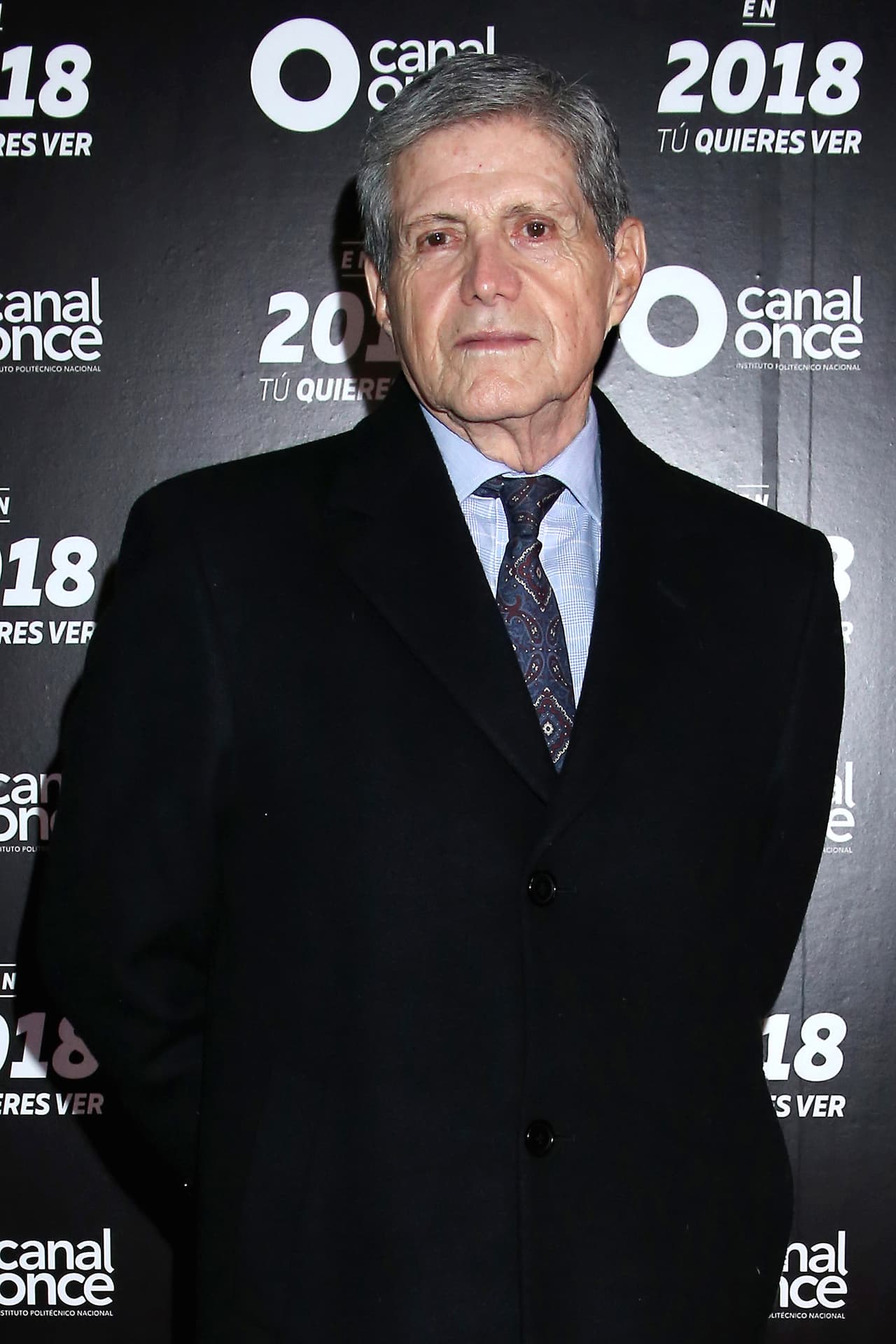 "
<b><a href="https://www.univision.com/famosos/al-actor-hector-bonilla-el-cancer-no-lo-detiene-y-optimista-dice-que-quiere-llegar-a-los-90-anos-de-edad-fotos" target="_blank">Cambió de protocolo (médico)</a></b>, mi padre inició un protocolo con un tratamiento que no eran precisamente quimioterapias ni estas cosas, sino que era un protocolo de algo que regeneran las células".
<br>