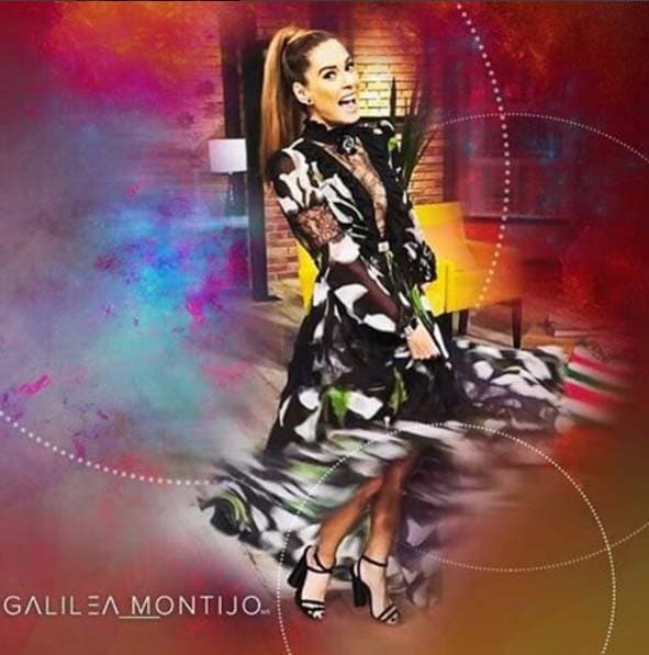 Este vestido floreado le queda de lujo a Gali.