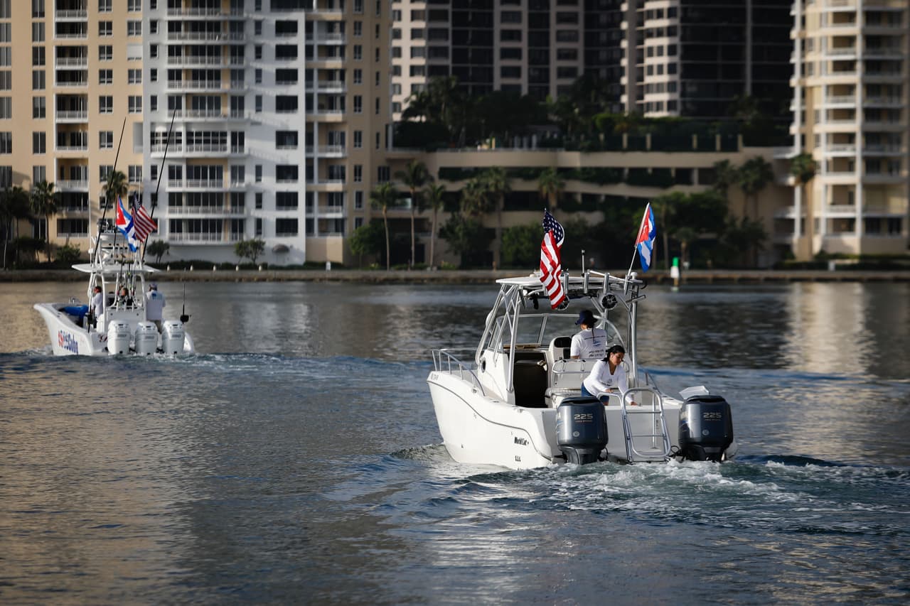 Parte desde Miami flotilla para demostrar apoyo a pedido de libertad del pueblo cubano