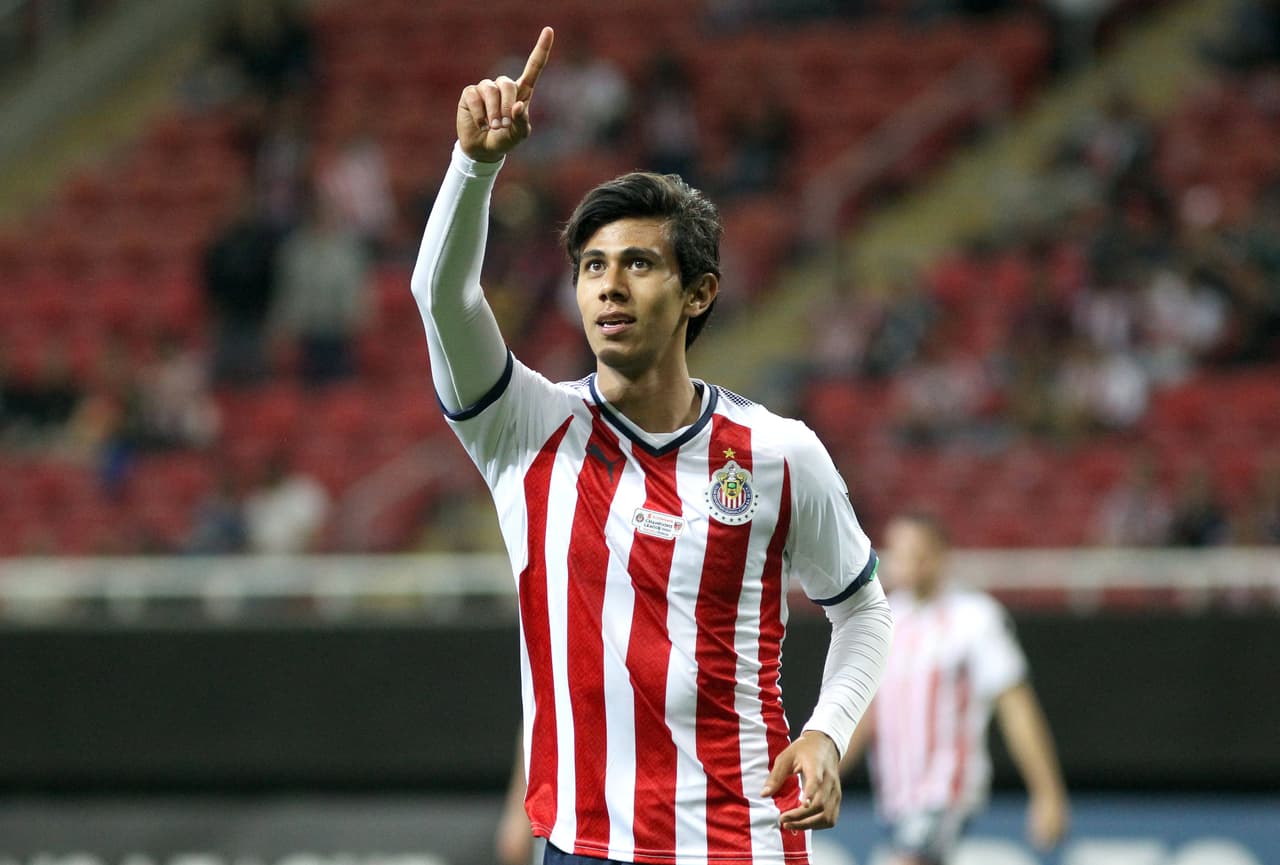 Chivas tiene un positivo a COVID-19 y dos bajas más