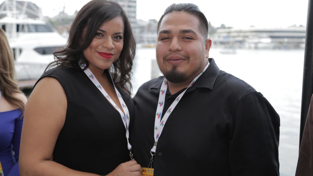 Raúl 'El Pelón', Carla Medrano y El Feo premiaron a sus oyentes con una noche inolvidable al lado de Calibre 50 en un bote privado.