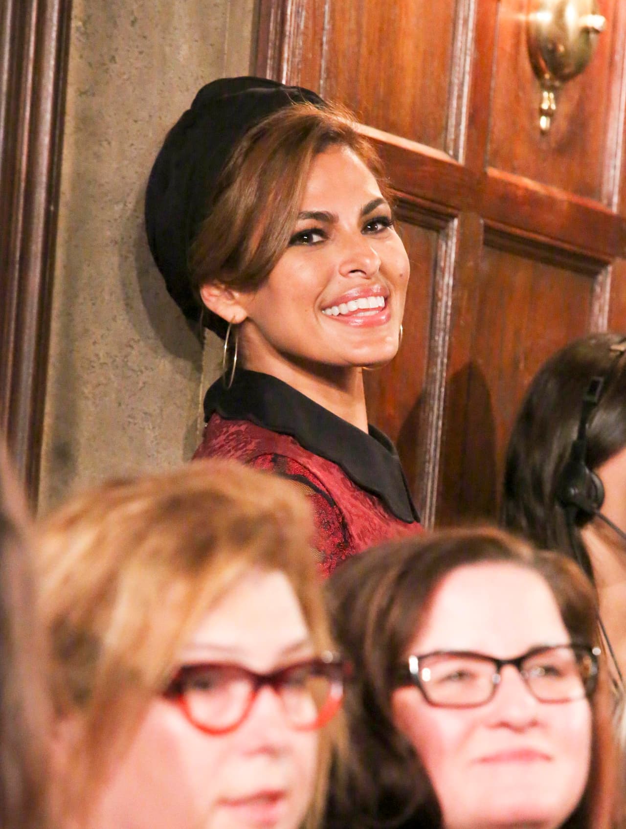 Eva Mendes reapareció frente a las cámaras luciendo radiante.