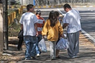 Inmigrantes salvadoreños deportados de Estados Unidos.