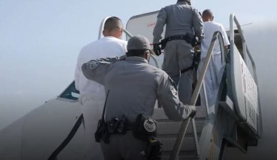 ICE anuncia aumento de vuelos con deportados a Colombia, Ecuador, Guatemala y Nicaragua