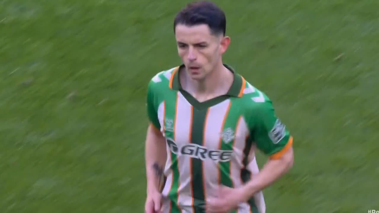 Álvaro Fidalgo cumple y Deossa ocupa su lugar en el Real Betis