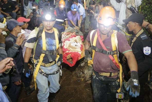 Quien lidera las labores de rescate es la Comisión Municipal de Prevención de Desastres (Comupred).