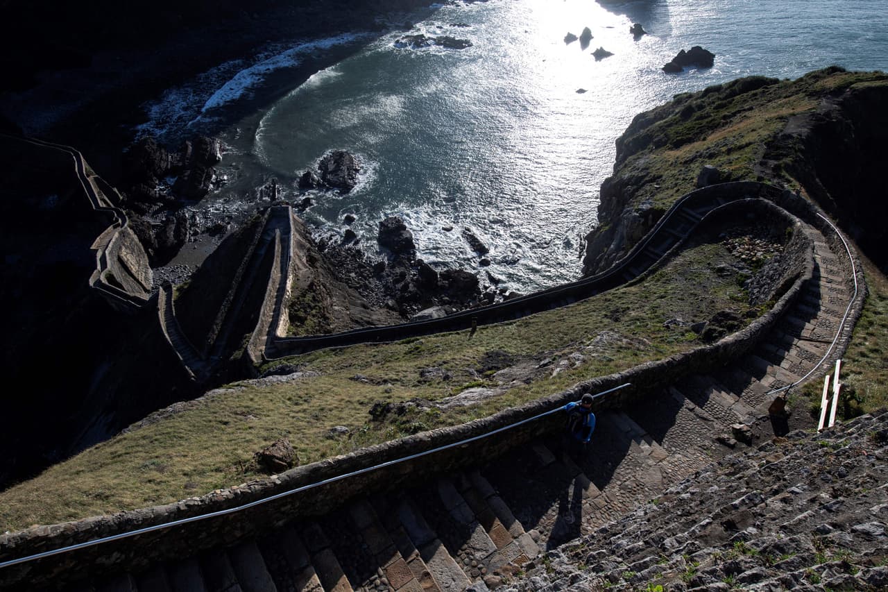 San Juan de Gaztelugatxe, el lugar en la vida real donde se filma Rocadragón de 'House of the Dragon'