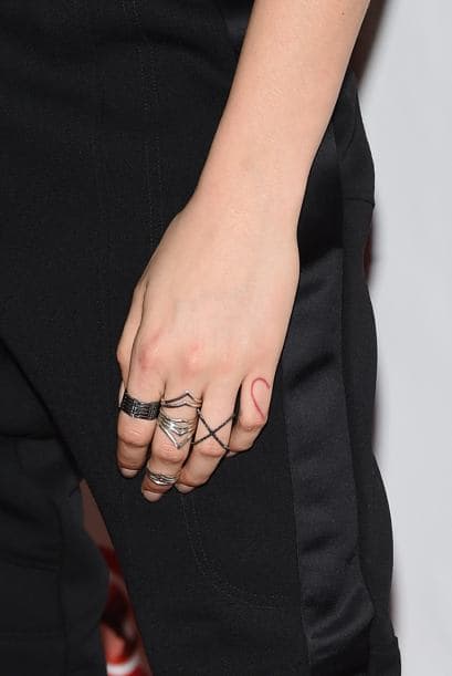 Si prefiere el oro, la plata o el oro blanco, ¡ve por un anillo! Elegantes, discretos, brillantes y bellos, son uno de los mejores amigos de las mujeres!