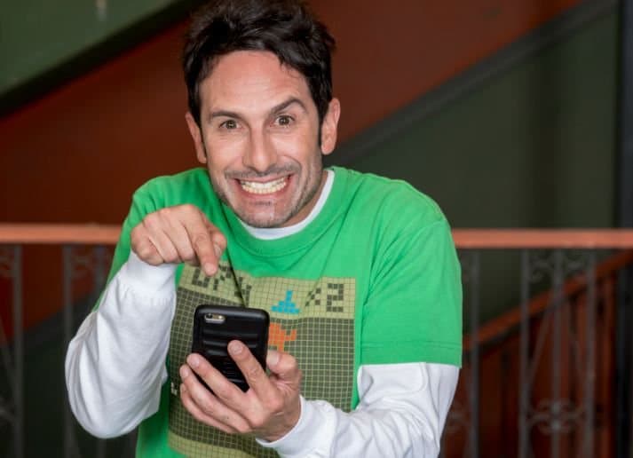 'Pedro' es interpretado por el actor 
<b>Pablo Valentín</b>, quien a raíz de 'Vecinos' su carrera tomó más fuerza, demostrando que podía realizar personajes llenos de comedia, pero también de mucho drama.