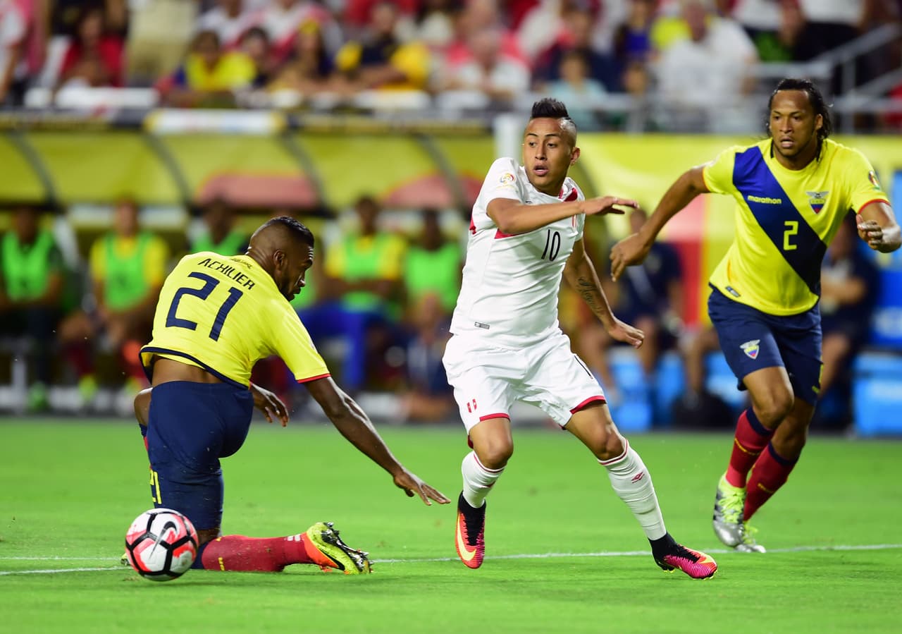 Su labor en medio campo resultó fundamental, generando los ataques del cuadro inca y llegando de atrás para incorporarse al ataque como un socio para Paolo Guerrero.