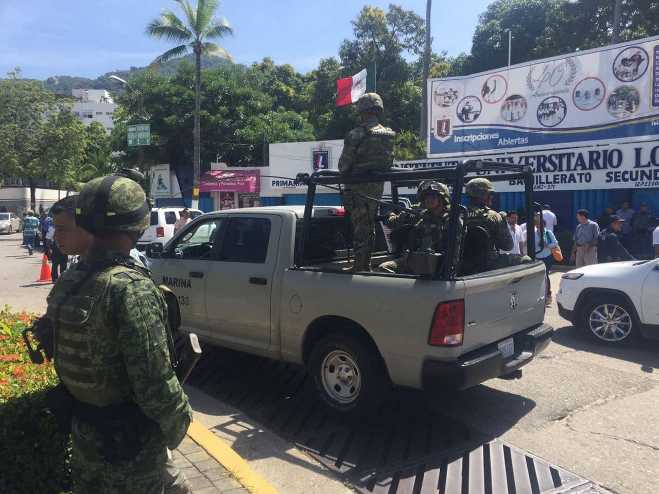 Peña Nieto promueve a militar vinculado al caso Ayotzinapa