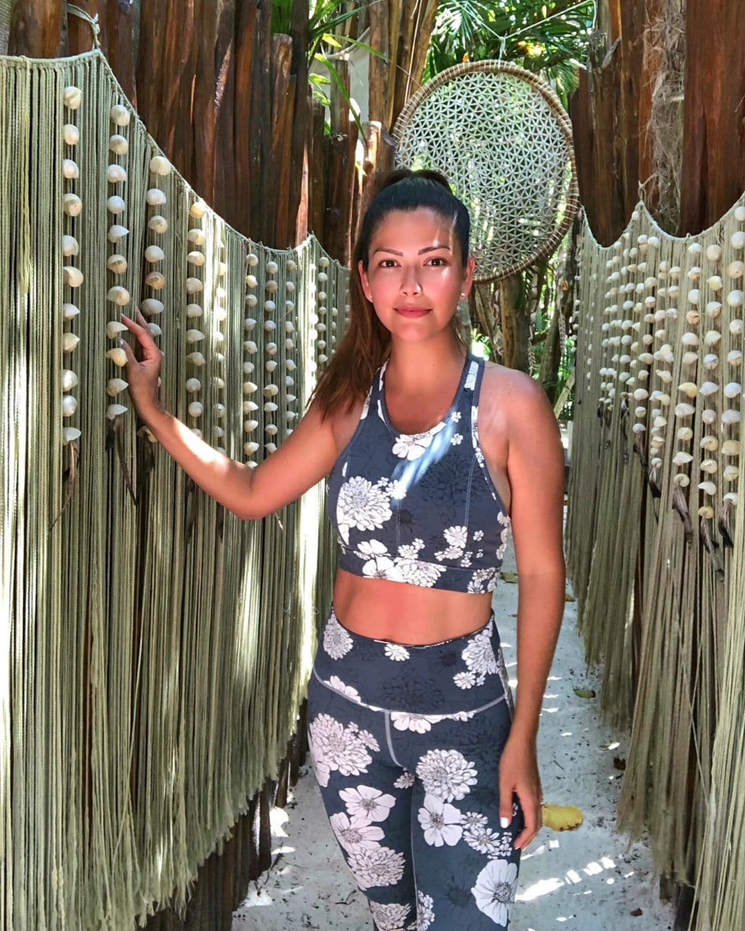 Ana ha trabajado en su cuerpo con perseverancia, y es que hasta en sus vacaciones familiares a playas mexicanas no pausó la actividad física.
<br>