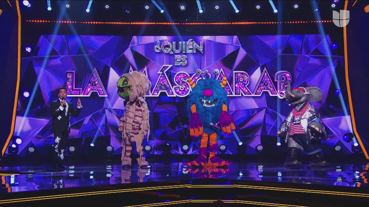 Como cada domingo, Omar Chaparro dio banderazo al show, y tres de los 18 participantes subieron al escenario para presentar a sus personajes.