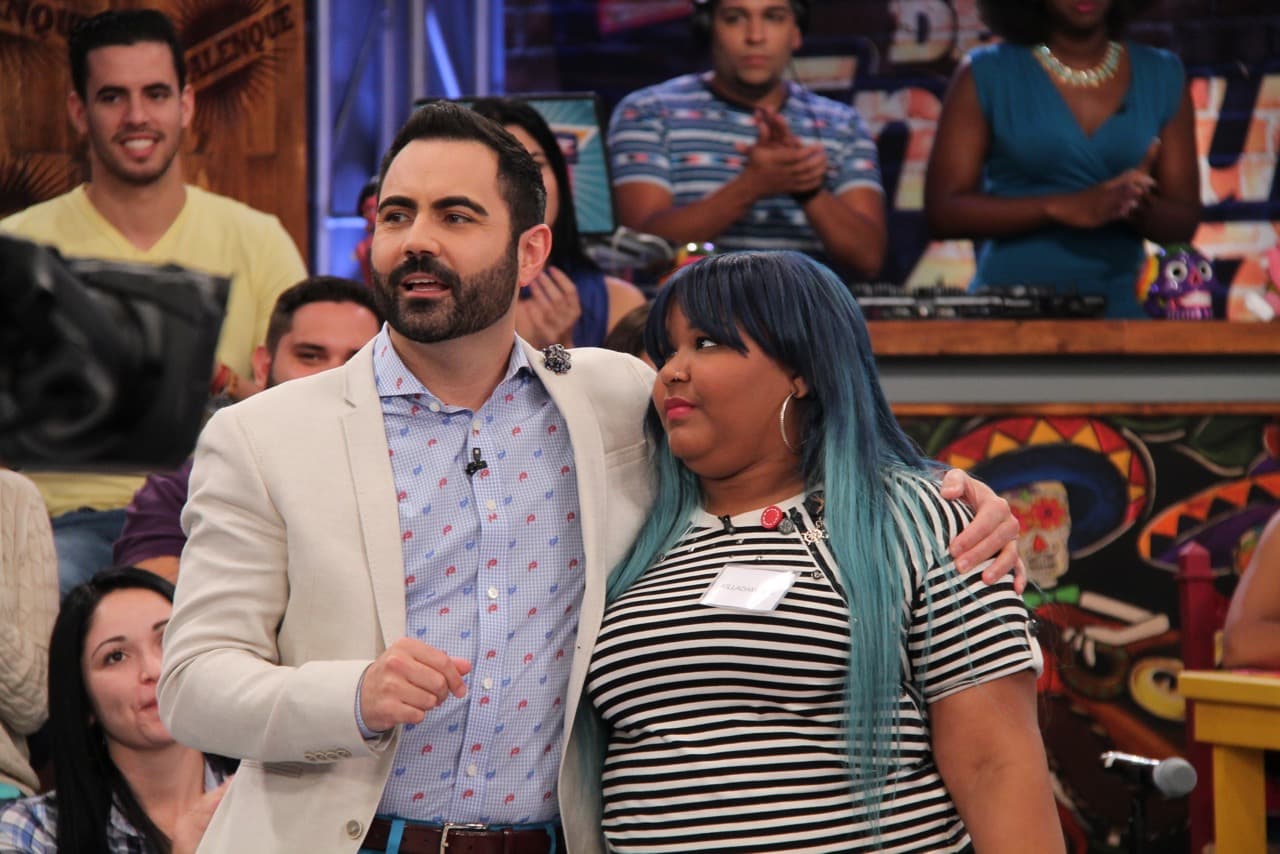 Dee escribió un tema musical, le pagó a su novia Killadamente para que lo promocionara pero esta no ha hecho nada.