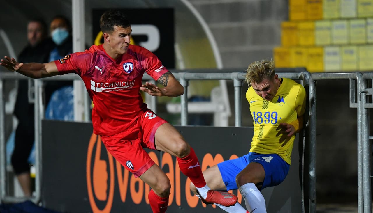 Enfermeros fueron amenazados por vacunar futbolistas