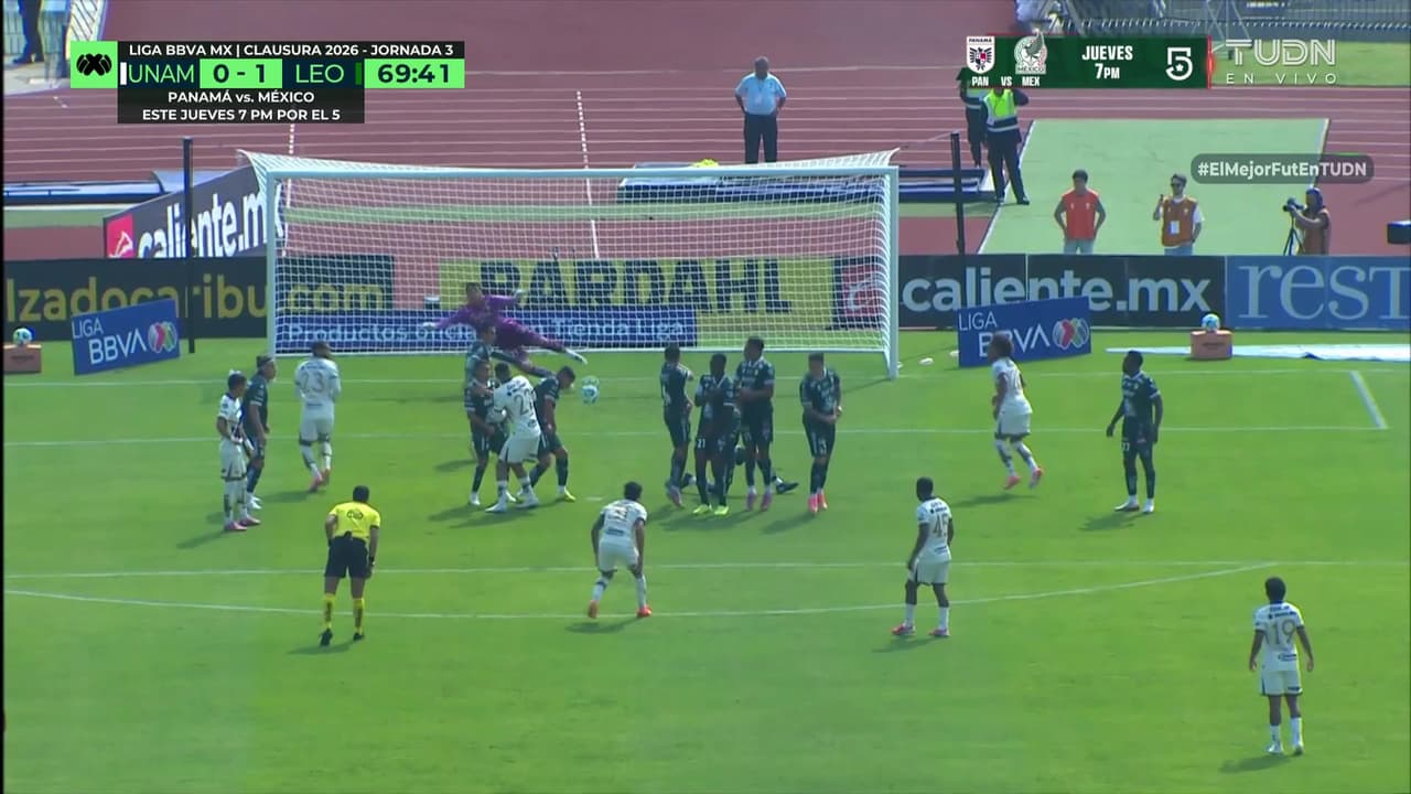 ¡Le reiniciaron el sistema! Morales le dio un balonazo en la cara a Vegas