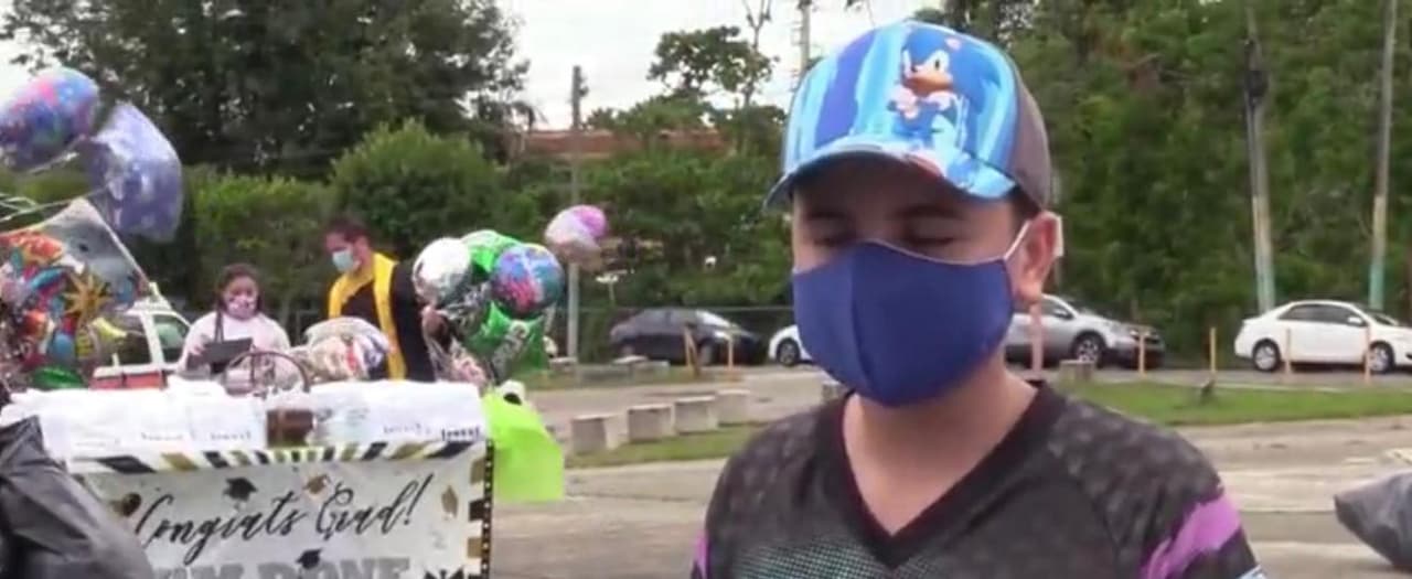 El graduando Josian Medina indicó que para él esta graduación significaba todo su esfuerzo.