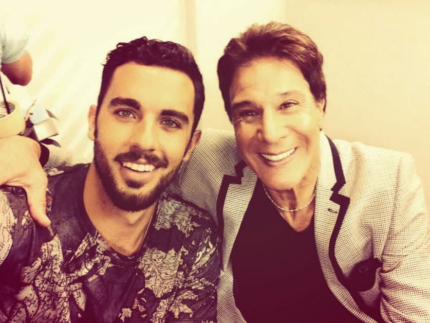 José Pablo Minor no perdía la oportunidad de subir fotos con sus compañeros.