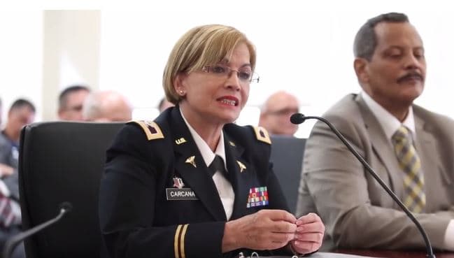 Es mujer, madre de cuatro hijos, esposa y fiel servidora de las fuerzas armadas. Es la primera mujer hispana, nacida y criada en Puerto Rico, en llegar a ocupar el prestigioso puesto. Su misión es continuar rompiendo la brecha y aumentar la presencia de mujeres en la milicia y posciones de poder.