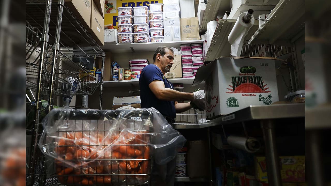 Estos lugares dan alimentos gratis en Pilsen y Cicero