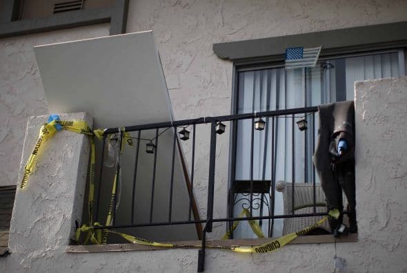 Las tres primeras víctimas se encontraron en el apartamento, sus tres compañeros, a los que mató a cuchilladas, según BBC Mundo, y fueron identificadas como: Cheng Yuan Hong de 20 años, George Chen de 19 años, ambos de San José y Wang Weihan de 20 años de Fremont.