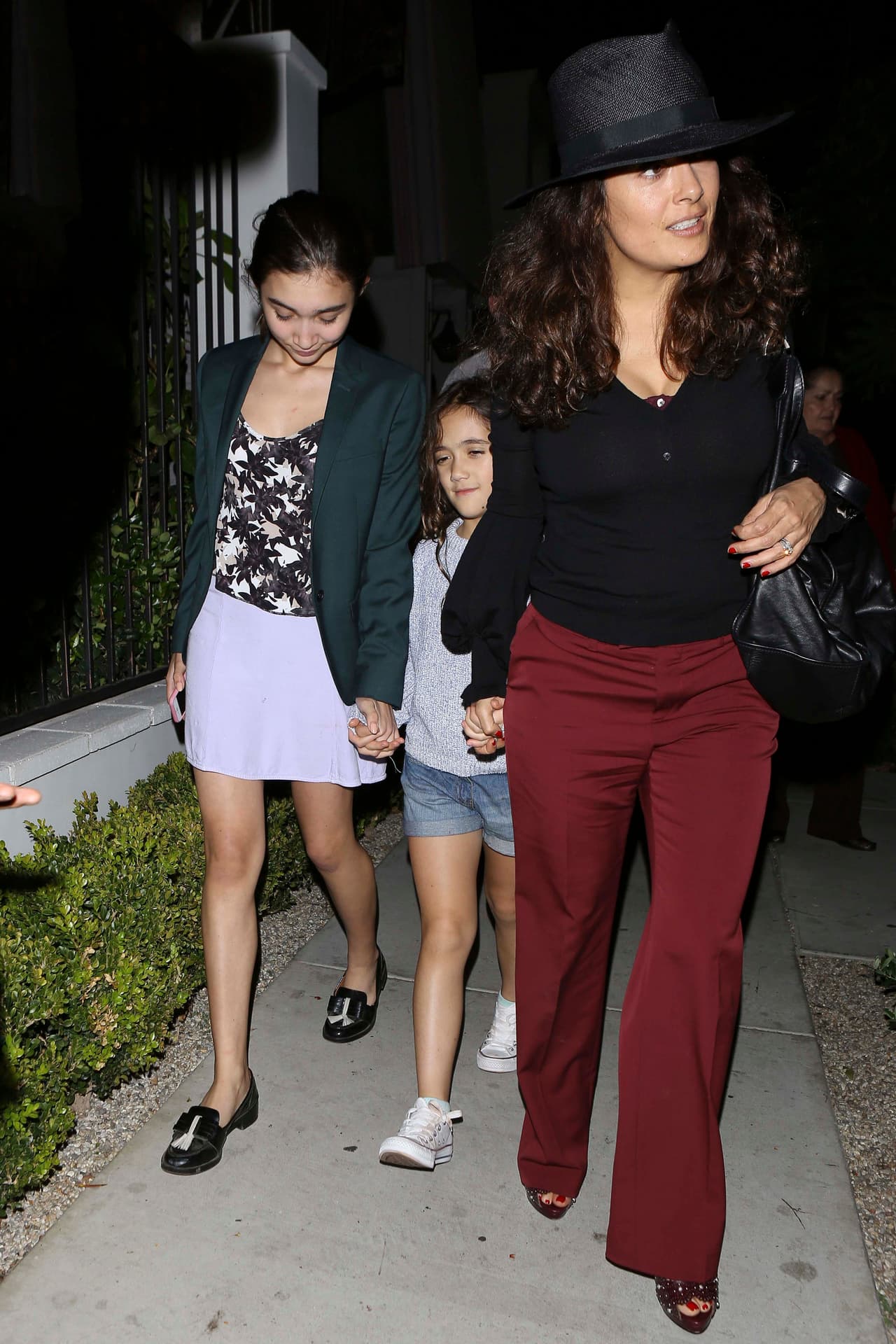 Salió a cenar con su amada Valentina.