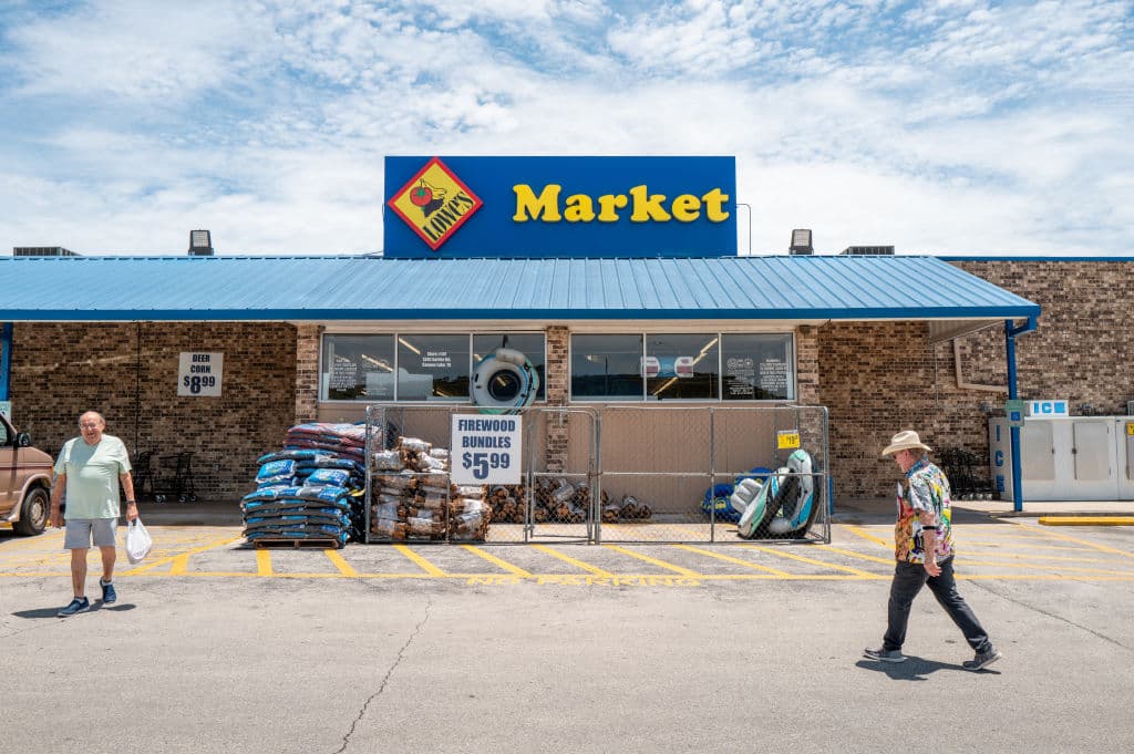 Y para comprar municiones, toda persona tendrá que introducir a la máquina su licencia de conducir y someterse a un escaneo facial. El sistema verificará que tenga la edad correcta y que no está usando un documento falso.