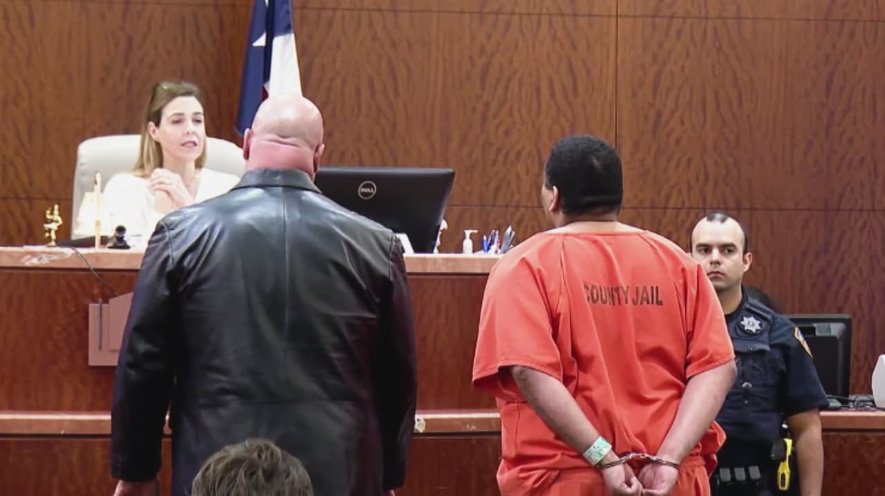 “No merece estar en la calle”: padre de Ángela Díaz reacciona tras ver por primera vez al presunto asesino de su hija