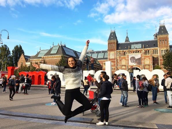 Después de haber visitado el Rijks Museum en Amsterdam, no podia faltar el salto de Maity.