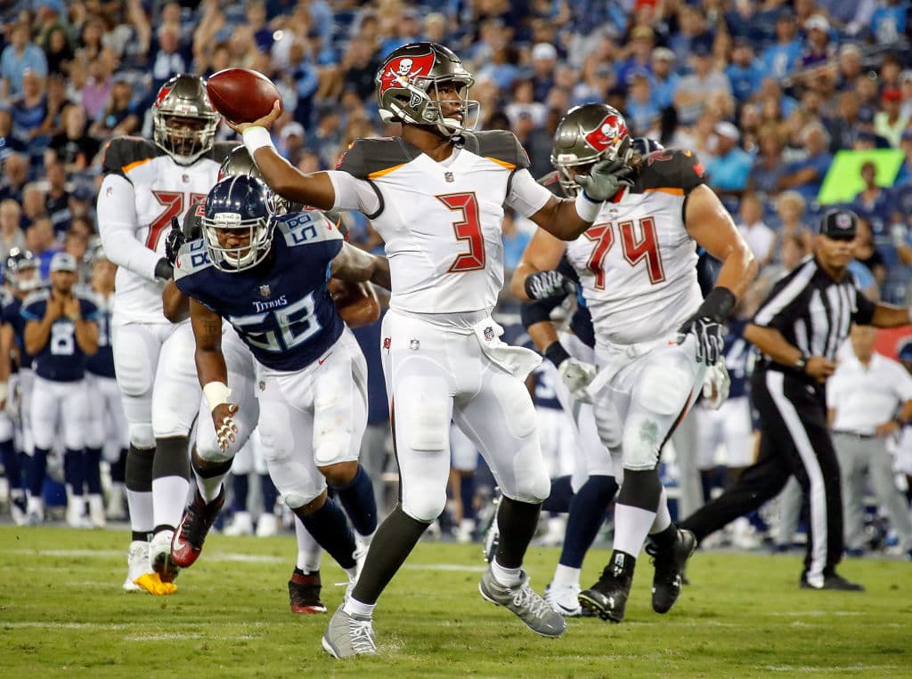 20) 
<b>Jameis Winston, Tampa Bay Buccaneers</b>. En 13 juegos en 2017, una temporada acortada y diezmada por lesiones en el hombro, lanzó 19 pases de touchdown. No ha igualado los números de su primer año.