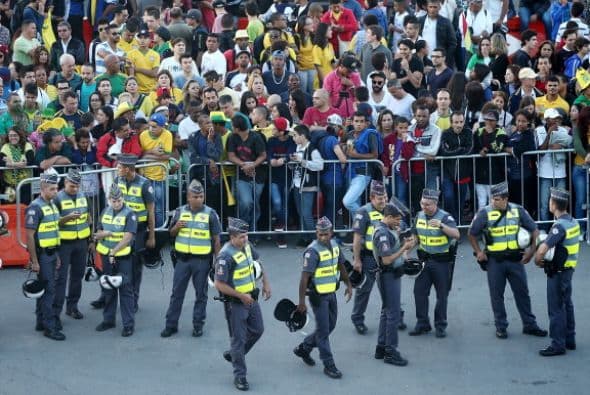 Esto para evitar ser agredido, lo que es frecuente en el país.