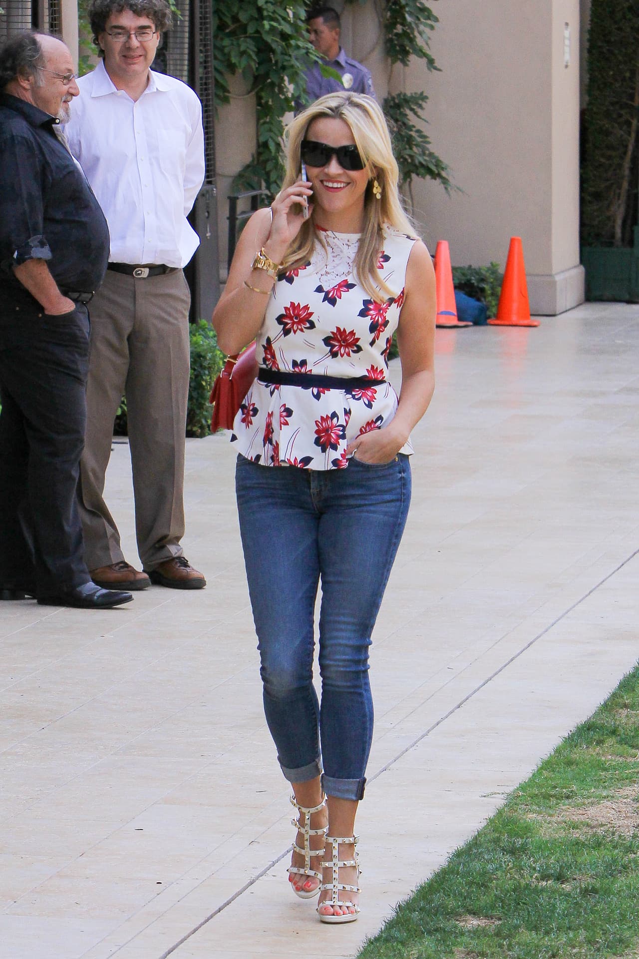 Reese en su cita con Lena Dunham.