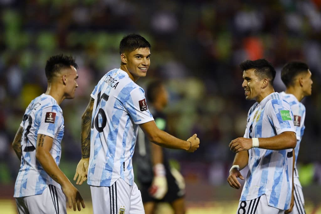 Las anotaciones de Lautaro Martínez, Joaquin Correa y Ángel Correa, Argentina gole 1-3 a Venezuela de visita.