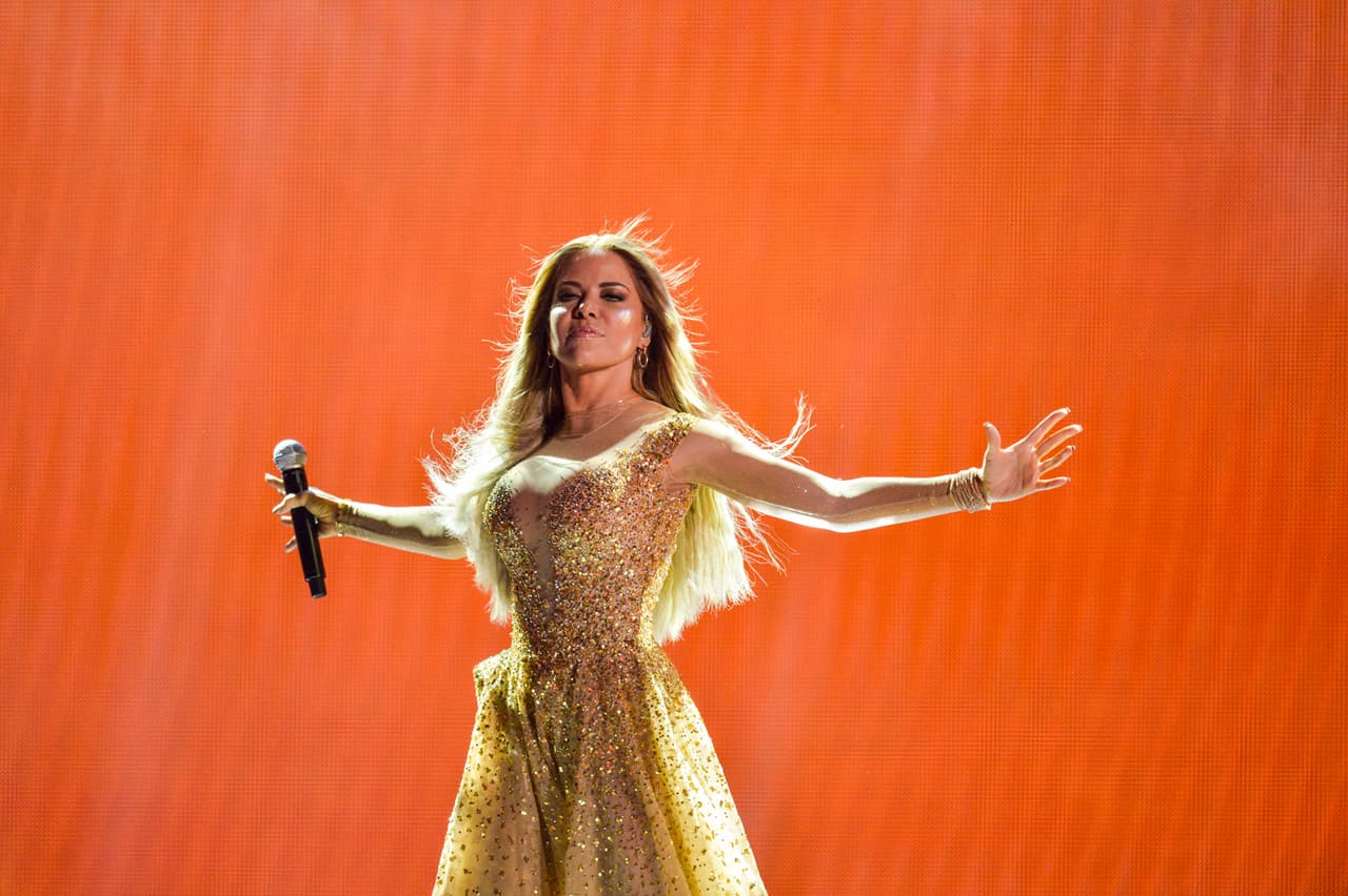 Todos se pararon para reconocer su actuación.