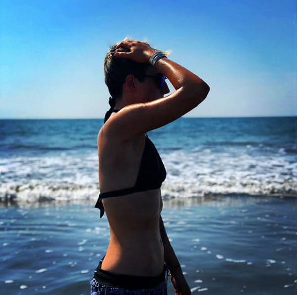 "Cuando te das cuenta que el año se está yendo muy rápido", bromeó la presentadora con esta foto.