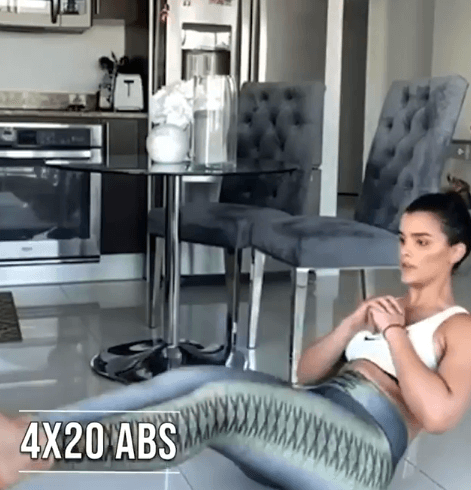 La conductora aprovechó las redes sociales para estar más cerca de su público y compartir con ellos momentos importantes, como su rutina de ejercicios.