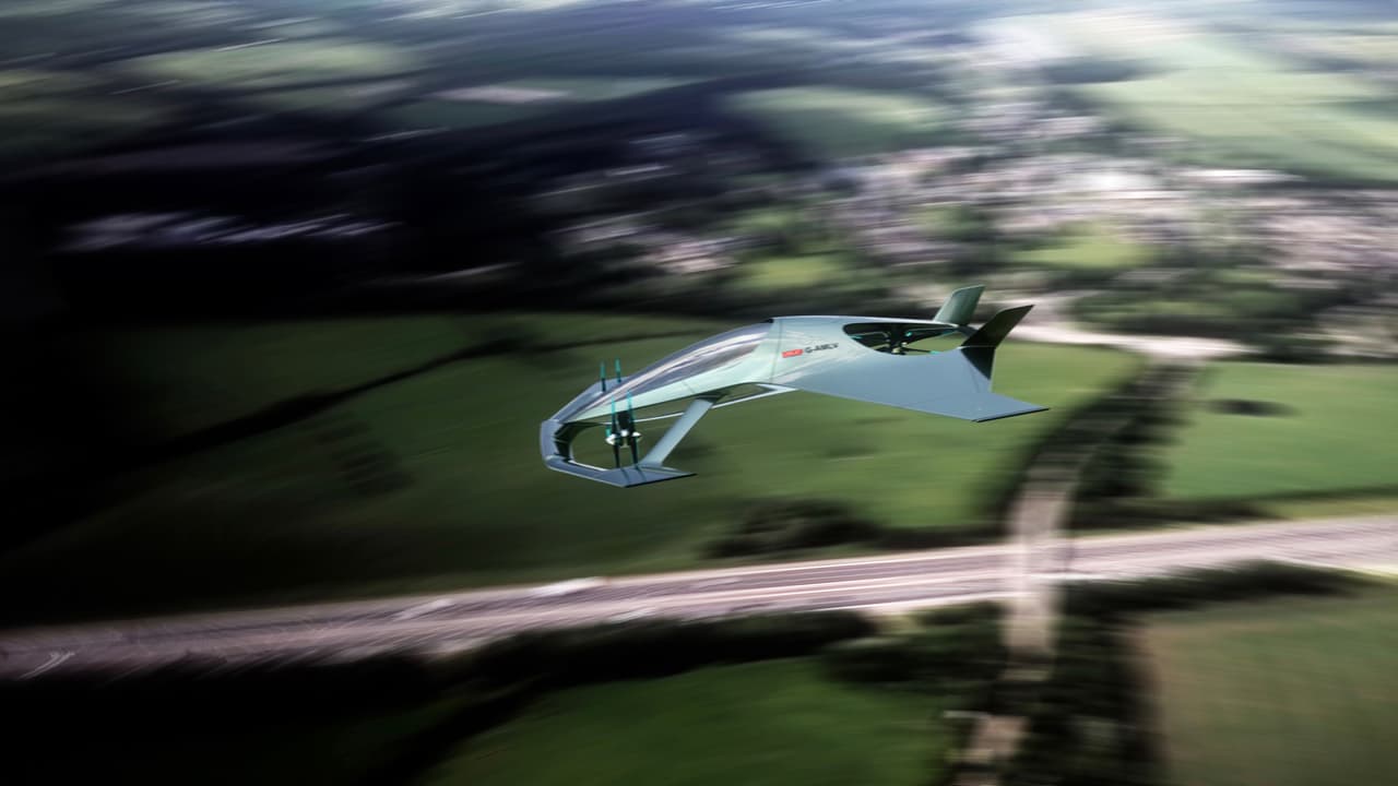 El Aston Martin Volante Visión Concept es capaz de
<b>despegar y aterrizar verticalmente</b>, por lo que no requiere de una psita de despuegue facilitando su uso en zonas urbanas.