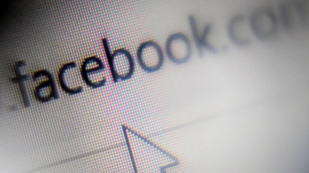 ¿A qué se debe la pérdida de usuarios diarios de Facebook? Experto analiza las causas