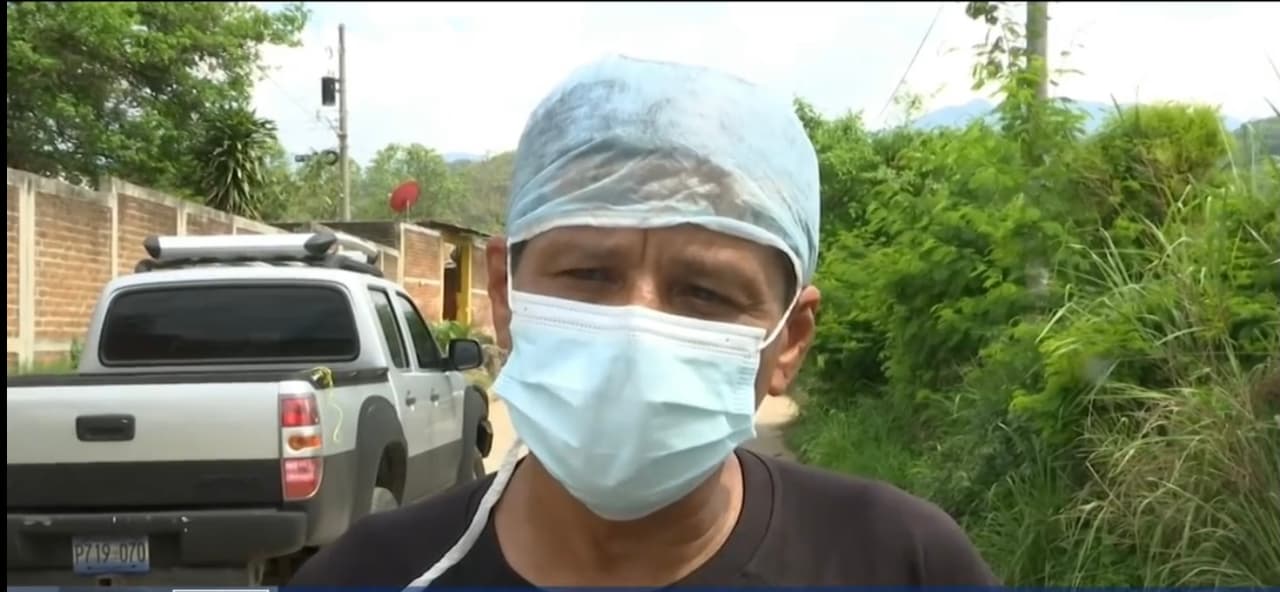 “Todavía falta revisar el pavimento y unas jardineras;
<b>no sé cuántos cuerpos sacaremos”</b>, explica un contrariado Israel Ticas, criminólogo de la fiscalía general de la República.