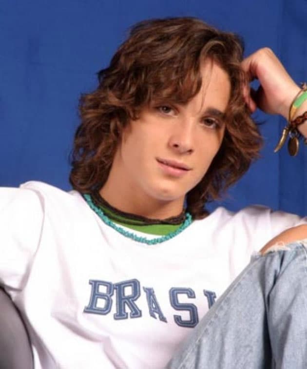 Si quieres ver a 
<b><a href="http://www.univision.com/temas/diego-boneta">Diego</a></b> en esta juvenil historia no te la pierdas de lunes a viernes a las 2PM/1C por 
<b><a href="http://www.univision.com/galavision">Galavision</a></b>.