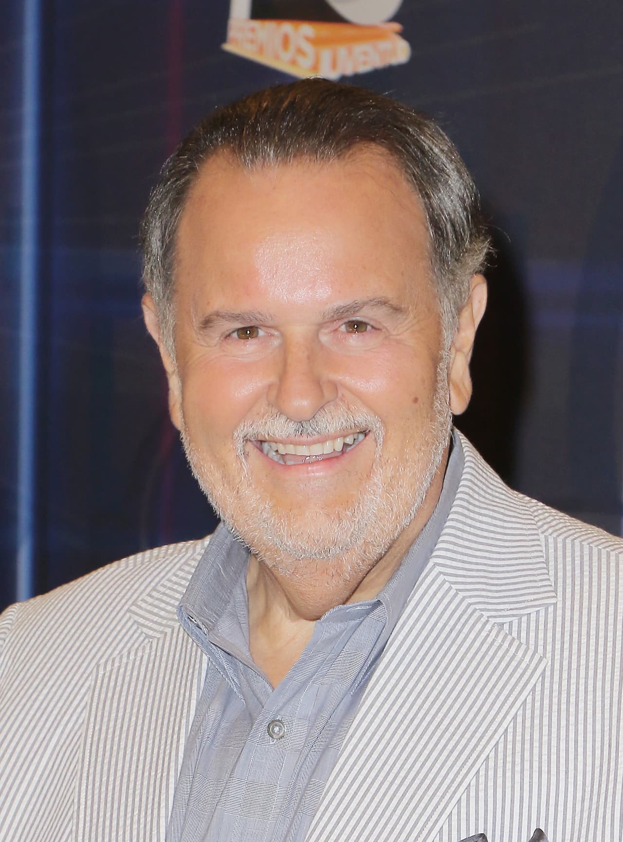 “Lo que muchas personas desde por la mañana están criticando es el papel de su esposa Anel Noreña, que estuvo casada con José José y ese matrimonio todos sabemos que terminó muy mal”, explicó El Gordo el día que los restos del cantante llegaron a México.