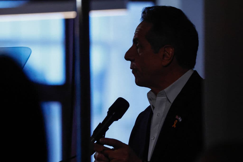 Cuomo, quien renunció a la gobernación en 2021, llega con capacidad para recaudar fondos y un historial de logros durante sus tres mandatos como gobernador, pero con la incertidumbre de si los votantes están dispuestos a darle una segunda oportunidad.