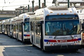 Adolescente muere después de ser atropellado por un autobús de SEPTA en el sur de Filadelfia