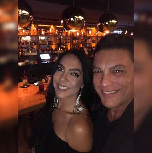 Durante una entrevista para el programa 'Lo sé todo' en enero pasado, Ríos reveló: "Nos conocimos haciendo misiones humanitarias en Mayagüez, Puerto Rico [...]".